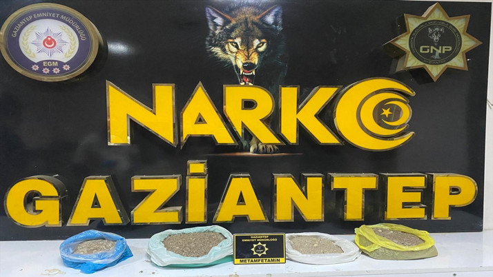 Gaziantep'te 7 kilo 650 gram sentetik uyuşturucu ele geçirildi