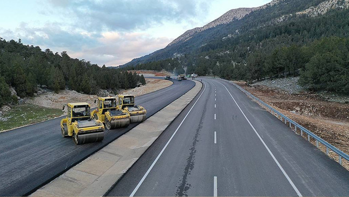 Antalya-Konya Kara Yolu ulaşıma kapatıldı