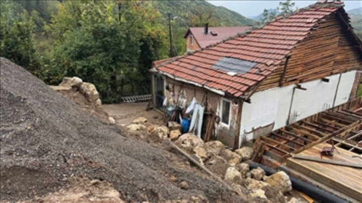 Bartın’da şiddetli yağış heyelana yol açtı