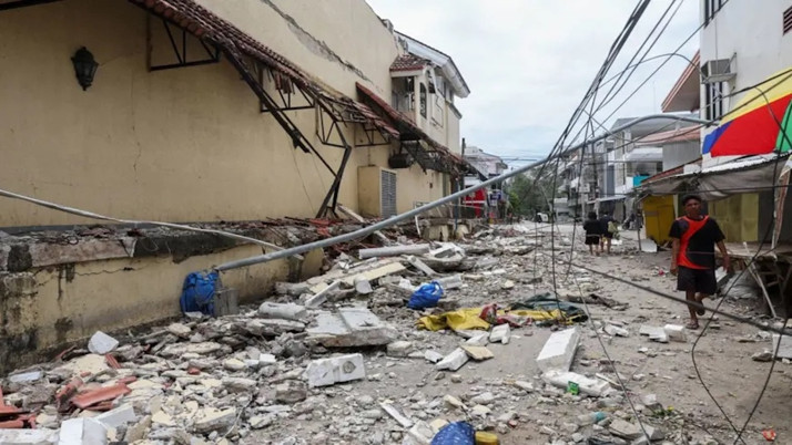 Filipinler'de korkunç anlar! 6,7 büyüklüğünde deprem yaşandı