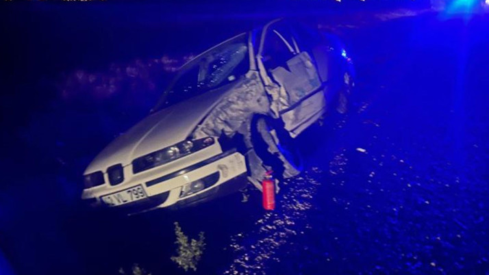 Konya'da işçi servisi ile otomobil çarpıştı: 18 yaralı