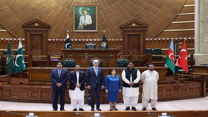 TBMM Başkanı Kurtulmuş, Pakistan'da Pencap Eyalet Meclisi'ni ziyaret etti