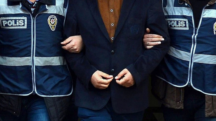 FETÖ'nün "askeri ve öğrenci mahrem yapılanması"na yönelik operasyonda 7 zanlı yakalandı