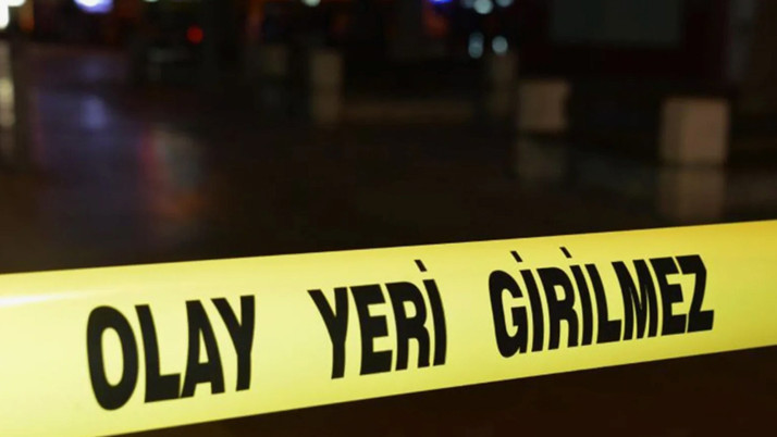 Gaziosmanpaşa'da apartman önüne el yapımı patlayıcı atıldı