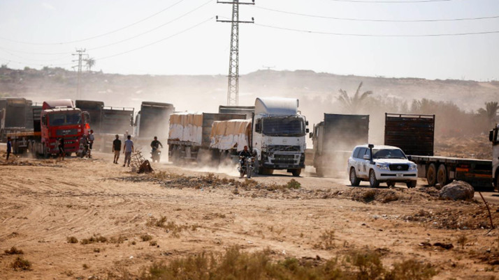 İsrailliler, Gazze'ye giden yardım tırlarını engellemeye çalıştı