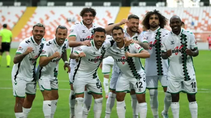 Sakaryaspor, Adana Demirspor'u deplasmanda 6-0 mağlup etti