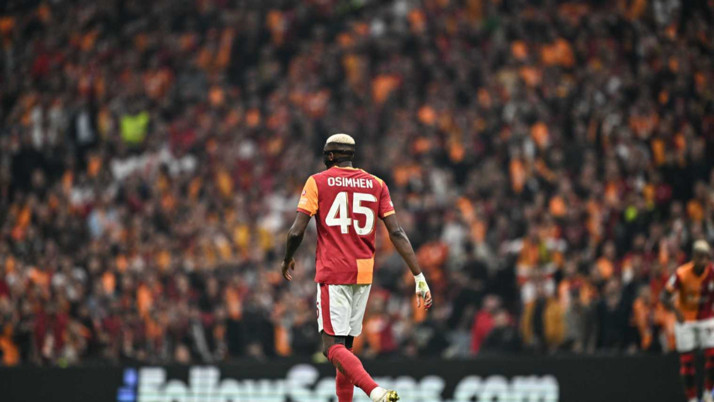 Victor Osimhen Galatasaray tarihine geçti