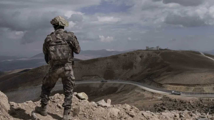 Meclis’ten Irak ve Suriye tezkeresine onay