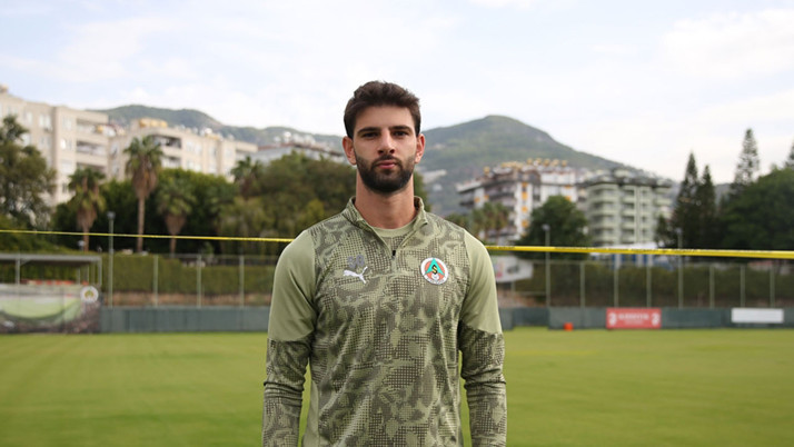 Lucescu Ümit Akdağ'ı Romanya milli takımına davet etti