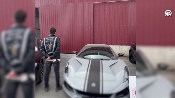 Bakanlık duyurdu! 10 lüks araca el konuldu piyasa değerleri dudak uçuklattı