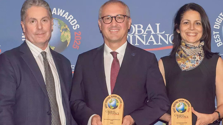 İşCep'e "Dünyanın En İyi Mobil Bankacılık Uygulaması" ödülü