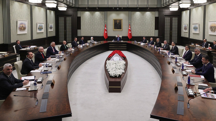 6 Bakanlık için Erdoğan alternatif arıyor 4 isim belirledi Talat Atilla kulis aktardı