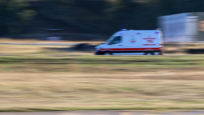 Evinde merdivenden düşen kişi hayatını kaybetti