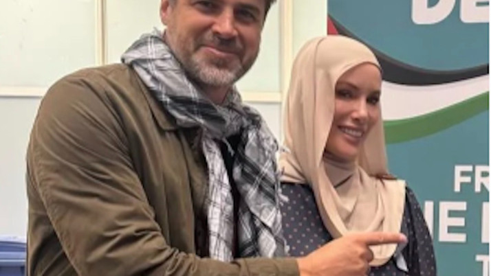 Hayatını tamamen değiştirmişti! Gamze Özçelik eşi Reshad Strik ile fotoğrafını paylaştı!