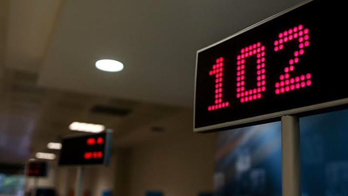 270 şubesi bulunan ülkenin en büyük bankası iflas etti!