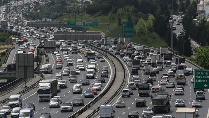 Milyonlarca sürücüyü ilgilendiriyor! Yeni trafik cezaları askıya alındı
