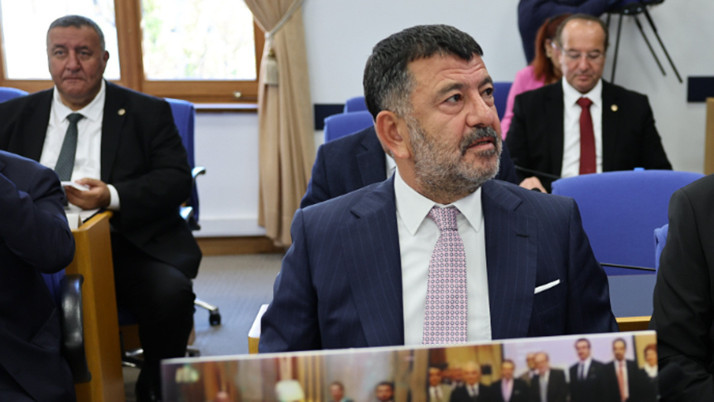 Meclis'te AK Parti ve CHP'li vekil kavga etti! Aralarında geçen diyaloğa bakın