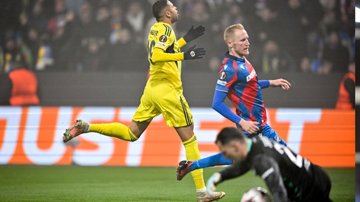 Fenerbahçe deplasmanda Viktoria Plzen'le 0-0 berabere kaldı