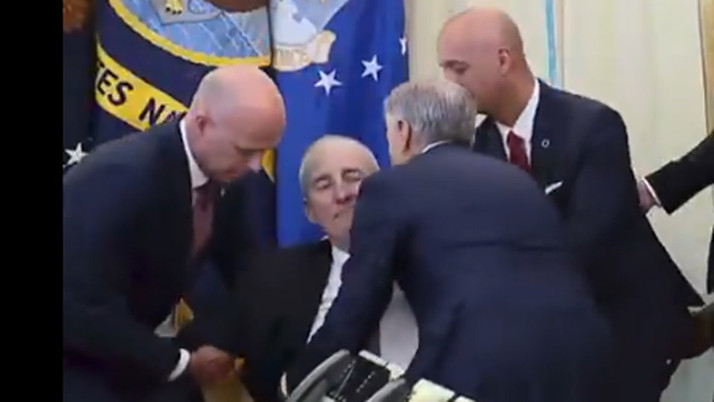 Oval Ofis'te bayıylan kişiye ilk müdahale Dr. Mehmet Öz'den geldi