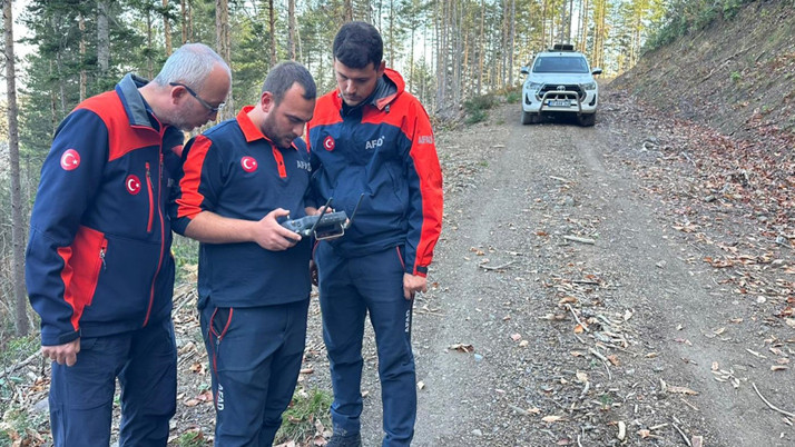 Kastamonu'da kaybolan anne ve oğlu! Bataklıkta iş makineleriyle arama yapıldı