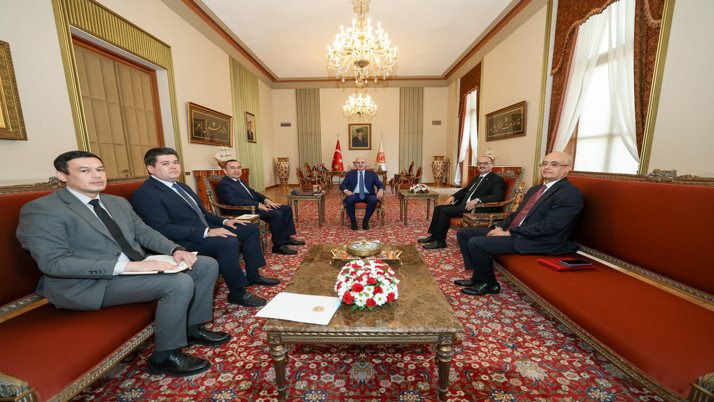 TBMM Başkanı Kurtulmuş, Özbekistan'ın Ankara Büyükelçisi Haydarov'u kabul etti