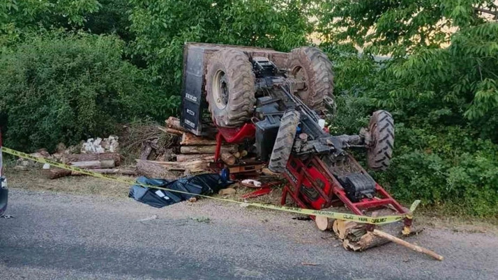 Bolu'da traktör devrildi! 1 ölü, 1 yaralı