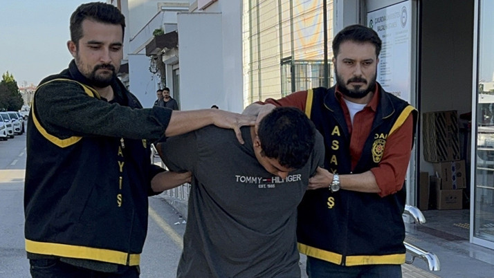 Adana'da komşu kavgası! Baba öldü oğulları yaralandı kavganın sebebi meğer...