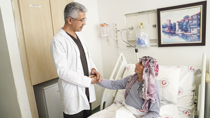 Beynindeki tümörden "haritalandırma" tekniğiyle kurtuldu