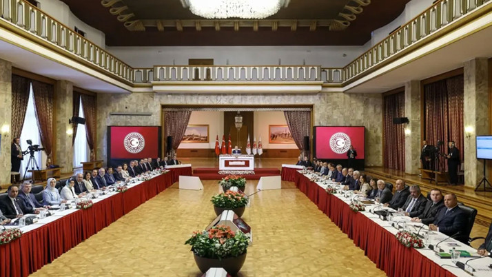 Komisyonun İmralı kararının ardından DEM Parti'den ilk yorum