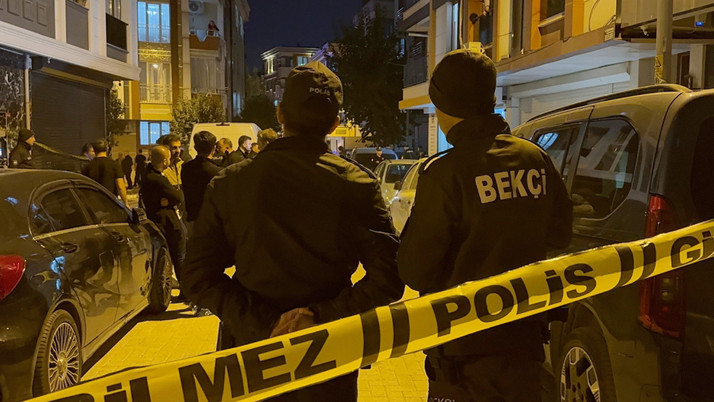 Zeytinburnu'nda iş yerindeki silahlı kavga: 2 ölü 1 yaralı