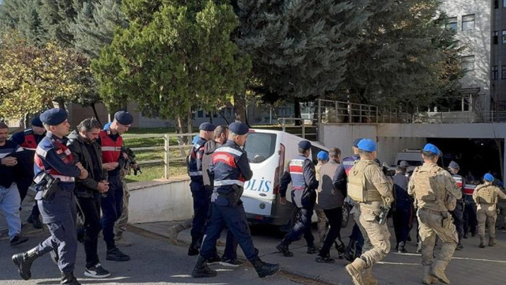 İŞİD finansmanı sağladığı iddia edilen 13 şüpheli gözaltında