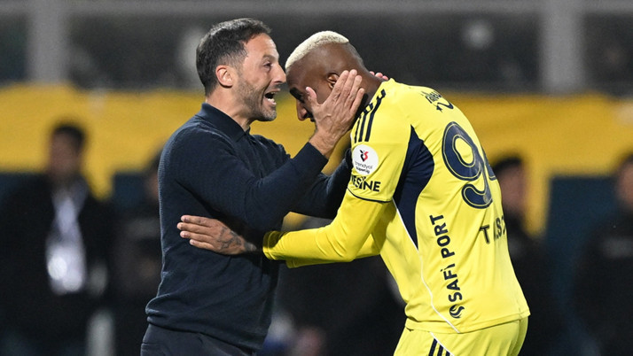 Tedesco Fenerbahçe 2-0 yenikken devre arasında futbolculara ne dediğini anlattı