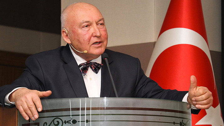 Prof. Övgün Ahmet Ercan kalp krizi geçirdi