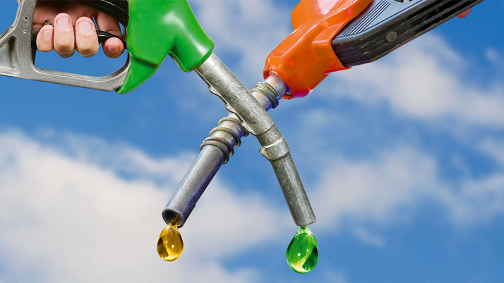 Benzin ve motorin indirimi belli oldu! Bu gece olacak motorindeki indirim şahane