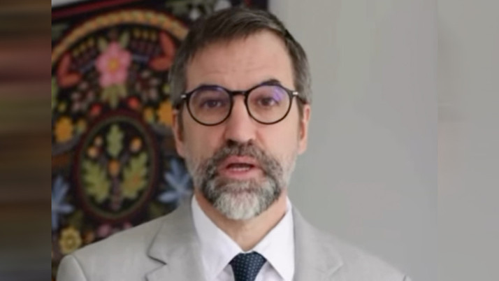 Kanadalı bakan hükümetin petrol boru hattı projesi nedeniyle istifa etti