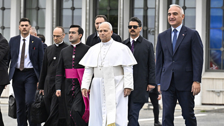 Papa 14. Leo Türkiye'den ayrıldı