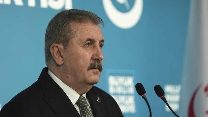 "Evlenmeyenleri işe almayın" çıkışı! Mustafa Destici'nin sözleri gündeme oturdu