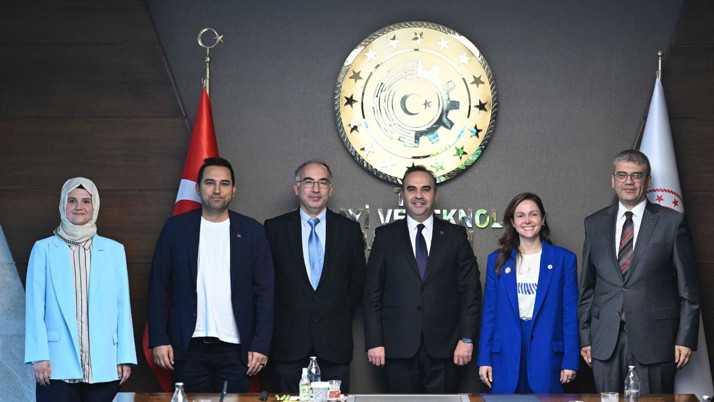 Bakan Kacır'dan biyoteknoloji alanında çığır açan çalışmaya tebrik