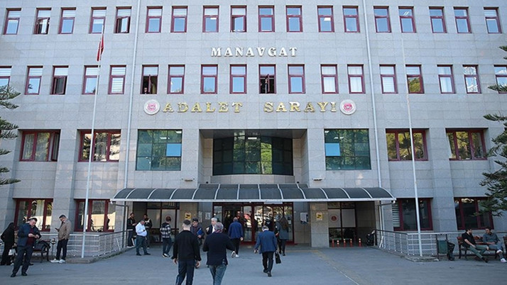 Baklava kutusunda rüşvet iddiası! Mahkemede savunma yaptı "boşluğuma geldi" dedi