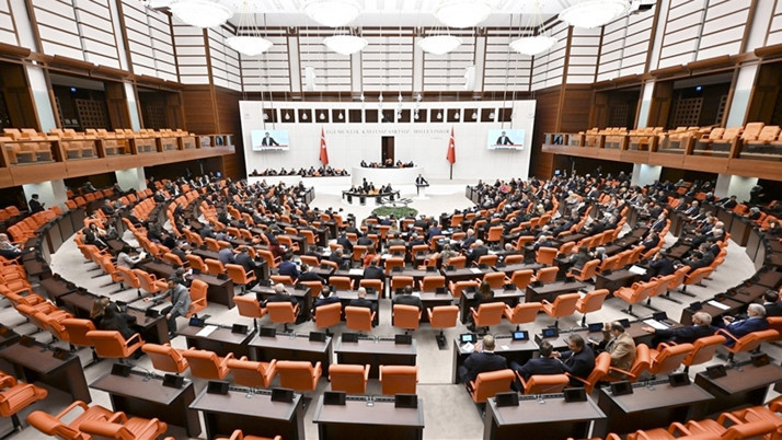 TBMM'de İBB davası TRT'den canlı yayınlansın oylaması yapıldı