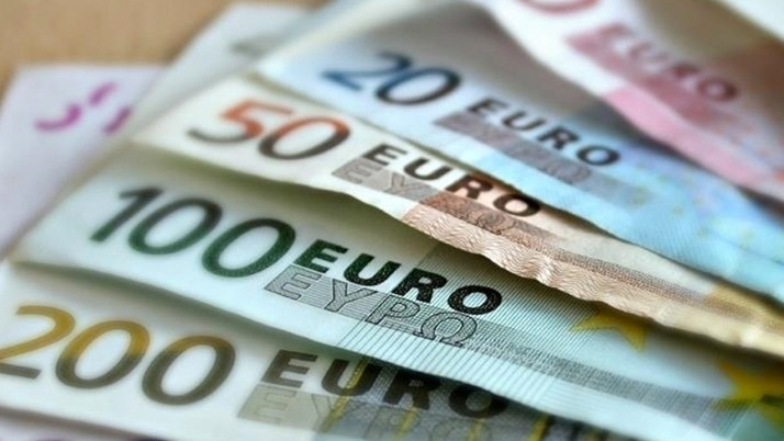 50 liraya az kaldı! Hızla yükseliyor, serbest piyasada döviz açılış fiyatları