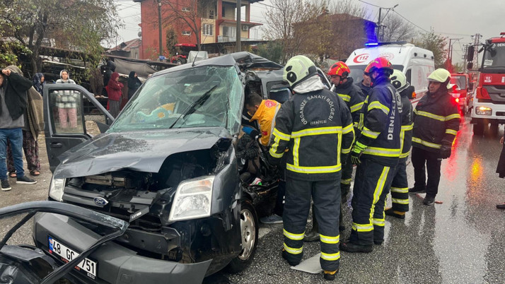 Denizli'de korkunç kaza! 1 Ölü, 1 yaralı