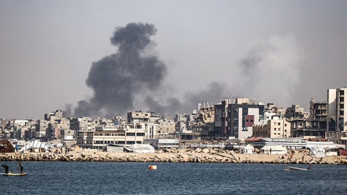 İsrail ateşkes dinlemedi Gazze'yi bombaladı