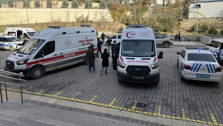 Kahramanmaraş'ta 17 öğrenci "kaynağı belirsiz kokudan" etkilendi