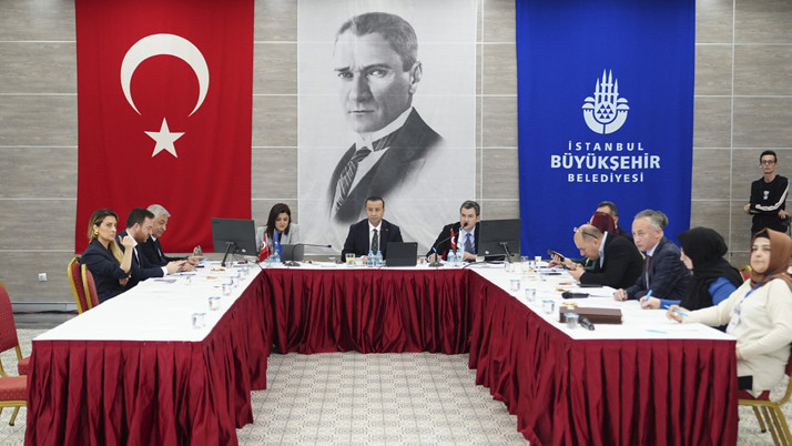 İBB ihalesini gerçekleştirdiği 250 taksi plakasından 98'ini sattı