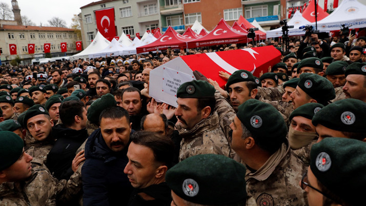 Şehit polis memuru Emre Albayrak memleketi Samsun'da defnedildi