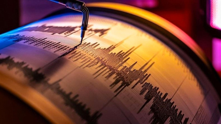 Balıkesir'de deprem oldu! Sındırgı depremi büyüklüğünü AFAD duyurdu