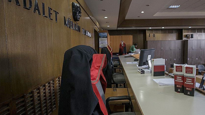 Gaziantep adliyesinde uyuşturucu ticareti şoku savcı dahil 16 kişi gözaltına alındı