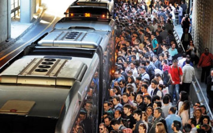 Metrobüs sapığından iğrenç ifade! Ereksiyon yaşadım - Resim: 1