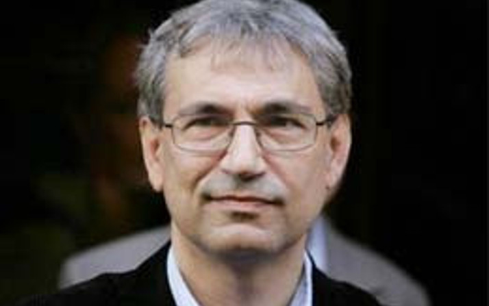 Orhan Pamuk Kimdir?